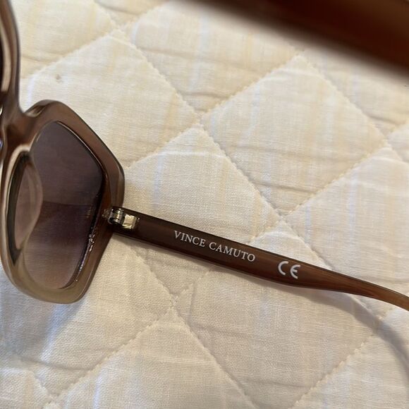 NWT Vince Camuto Brown Ombré Cat Eye Sunglasses - Picture 9 of 11